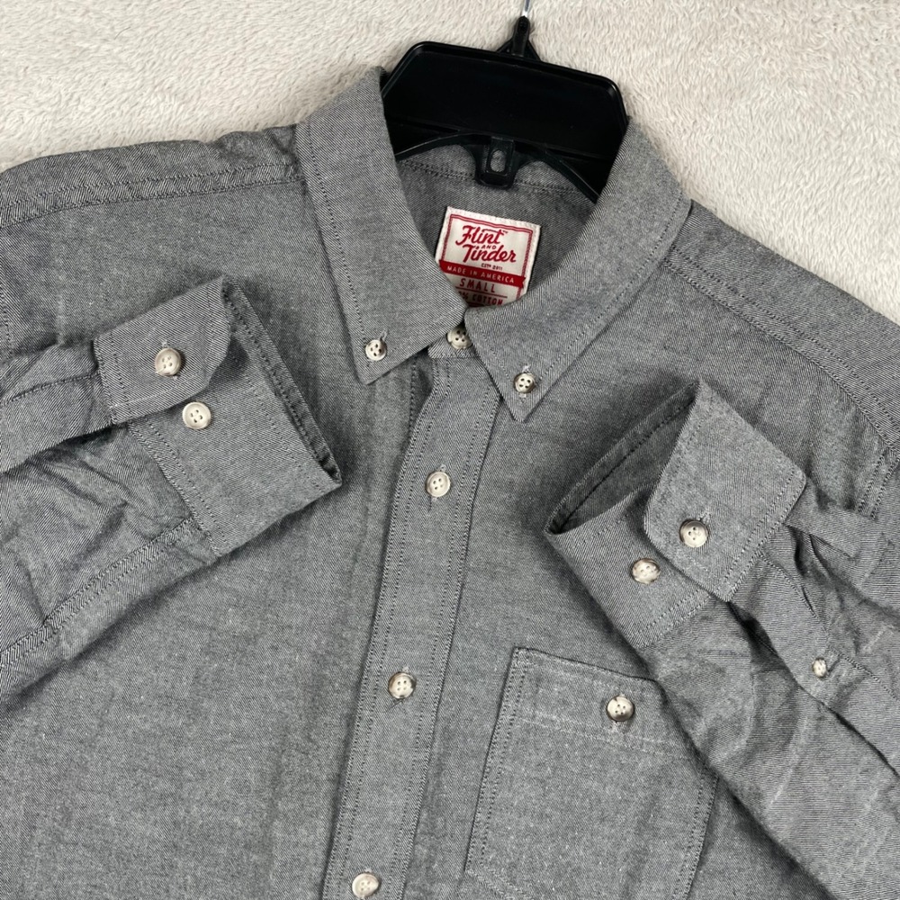 Flint and Tinder Shirt Mens Small Gray Button Down Long Sleeve USA Made Pocket